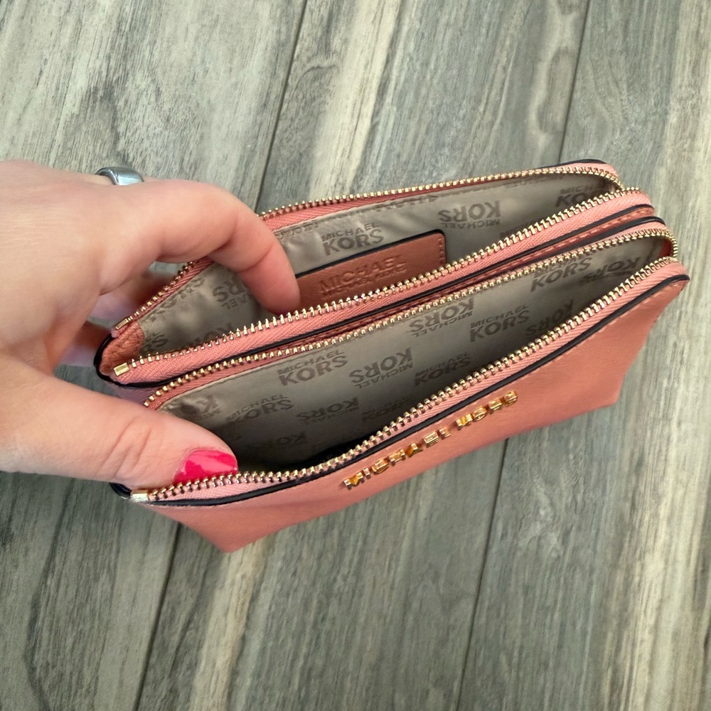 Michael Kors Coral Wristlet - Picture 3 of 3